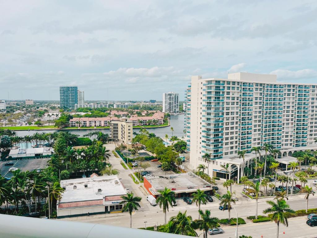 The Tides Condo on Hollywood - One-Bedroom Apartment