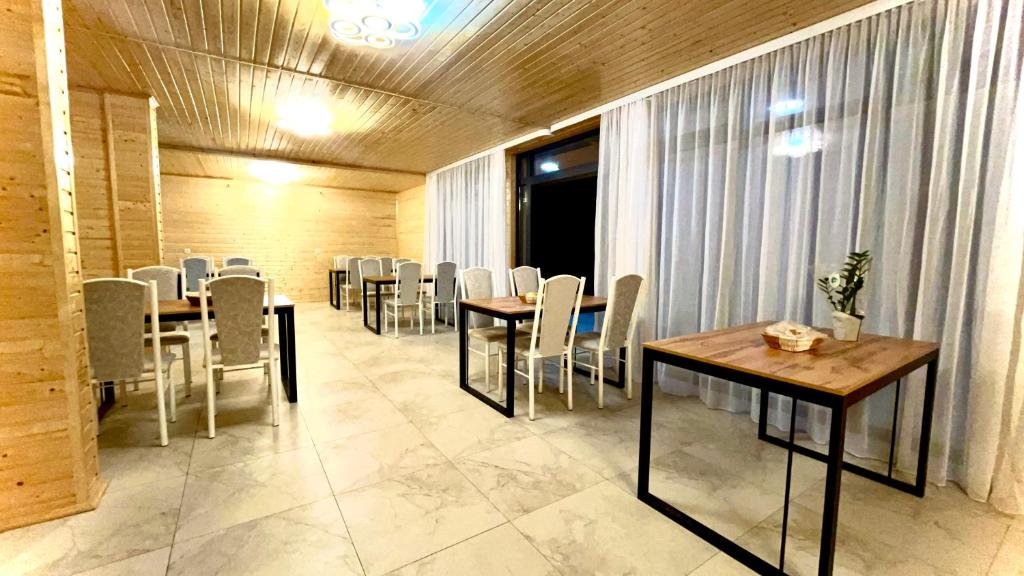 Restaurace v ubytování Guest house SHAM