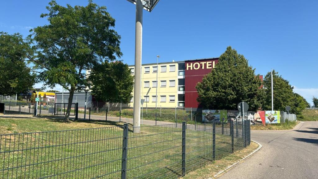 Budova, kde se hotel nachází
