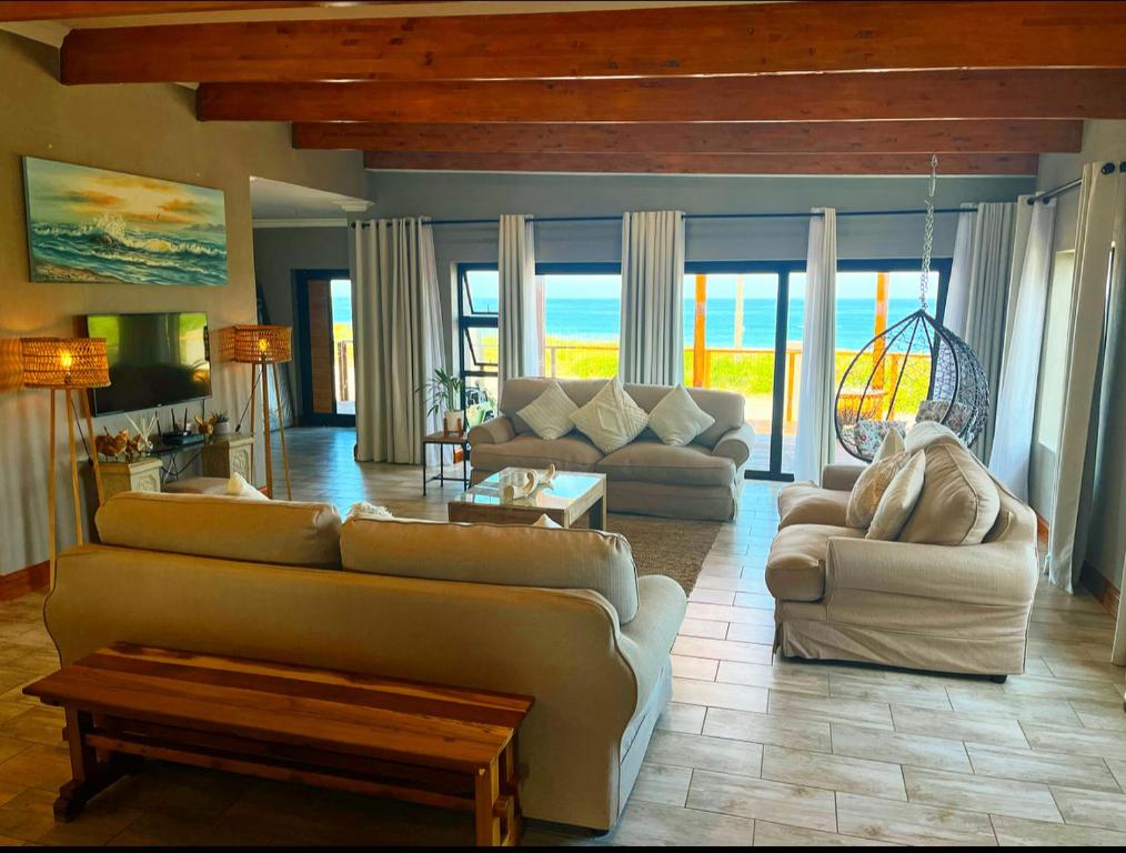 Oppi See Beach House - Image 30