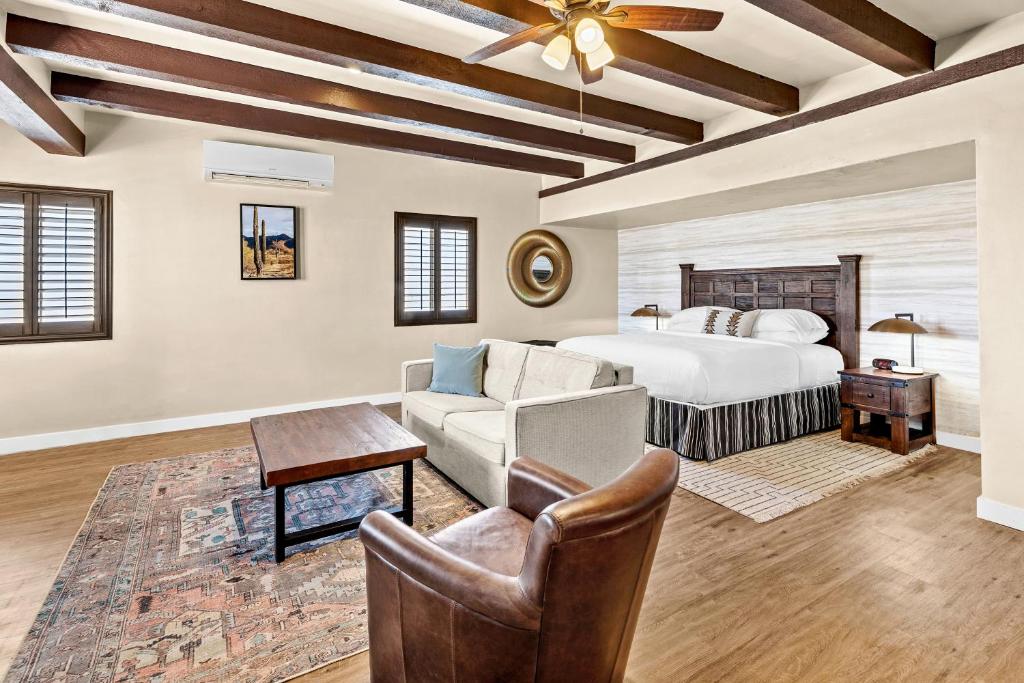 Lodge On The Desert photo
