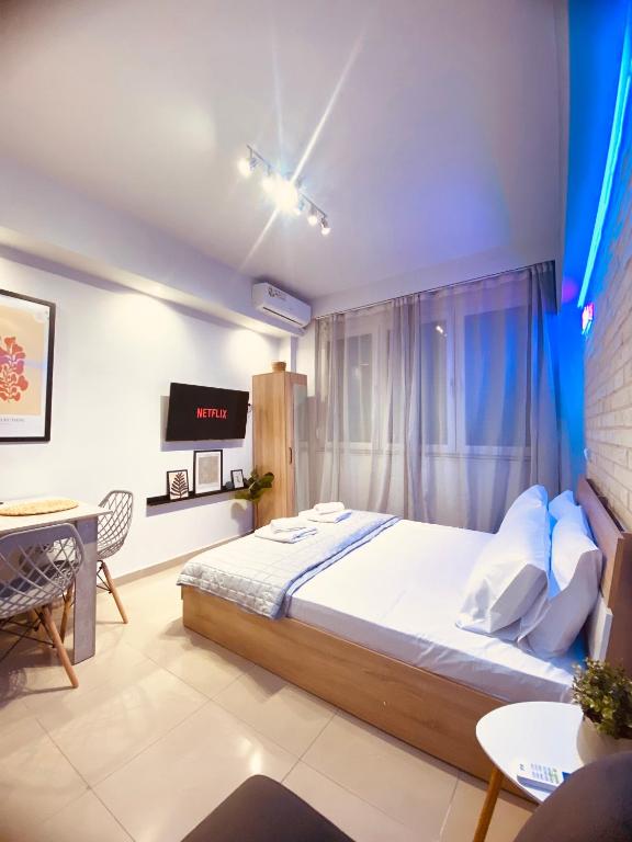 Neon City Pulse - Casa Nativa