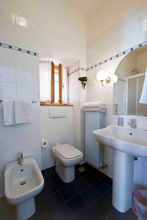 Koupelna v ubytování Albergo Villa Cristina