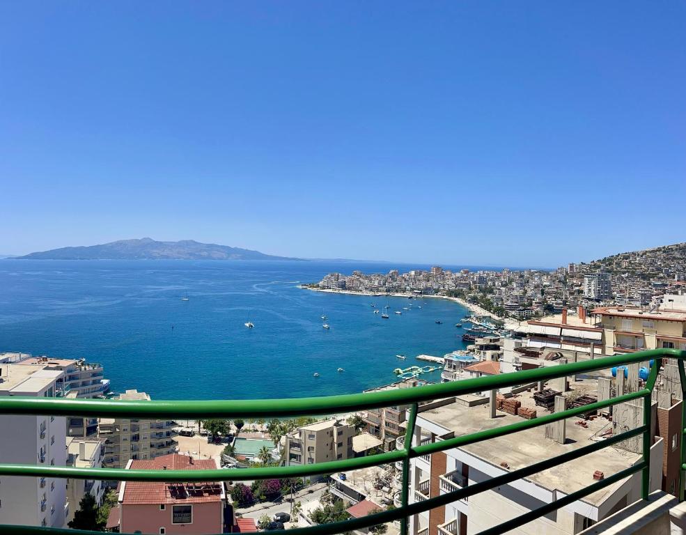 Sea View Saranda Apartament