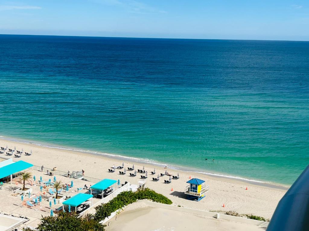 The Tides Condo on Hollywood - One-Bedroom Apartment