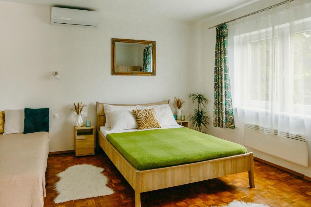 Villa Vonyarc 8314 Vonyarcvashegy, Petőfi utca 51 kép - 1