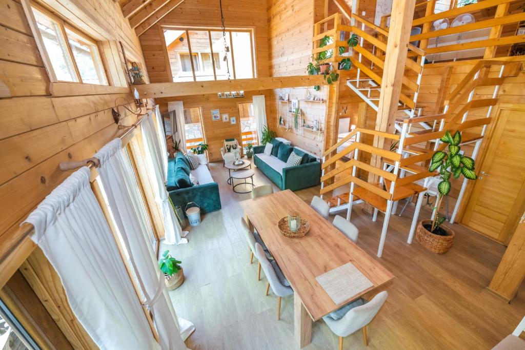 Posezení v ubytování Monte Chalet Kolašin