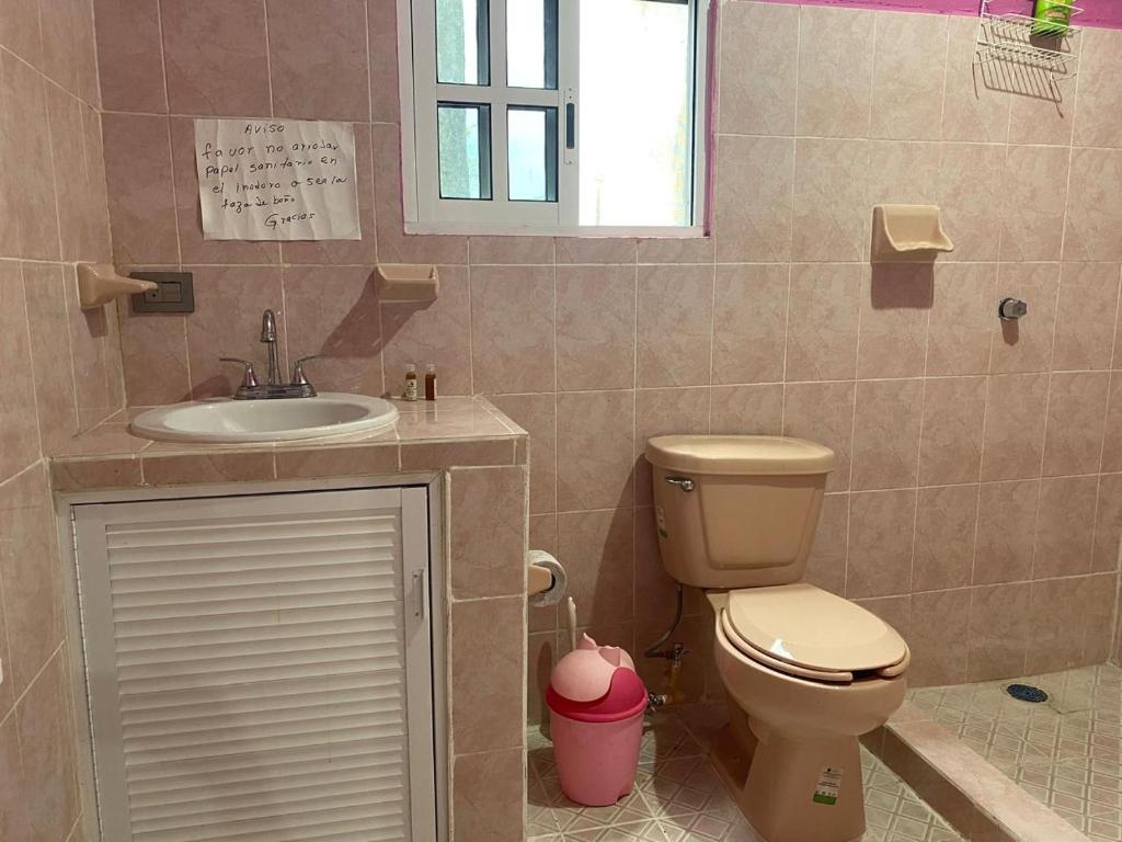 Koupelna v ubytování Hostal MJ