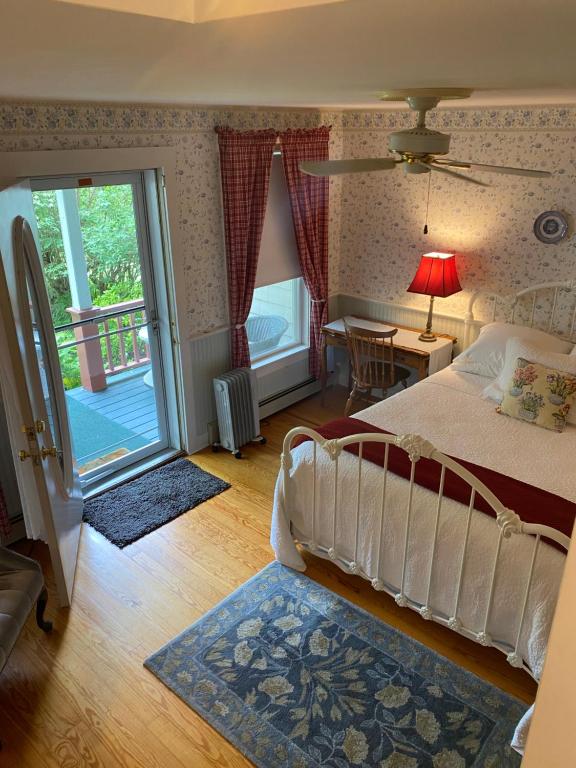 Victorian by the Sea photo