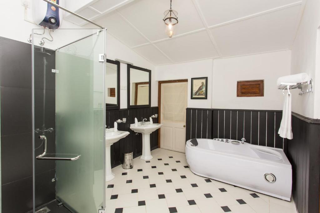 Mountbatten Bungalow- Thema Collection - 10