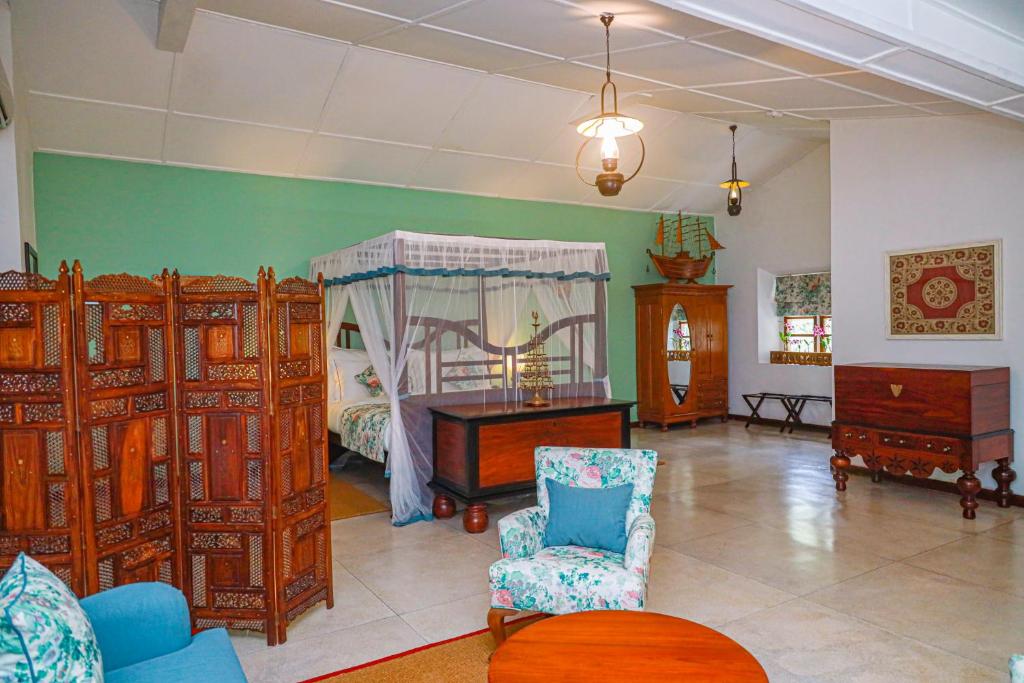 Mountbatten Bungalow- Thema Collection - 6