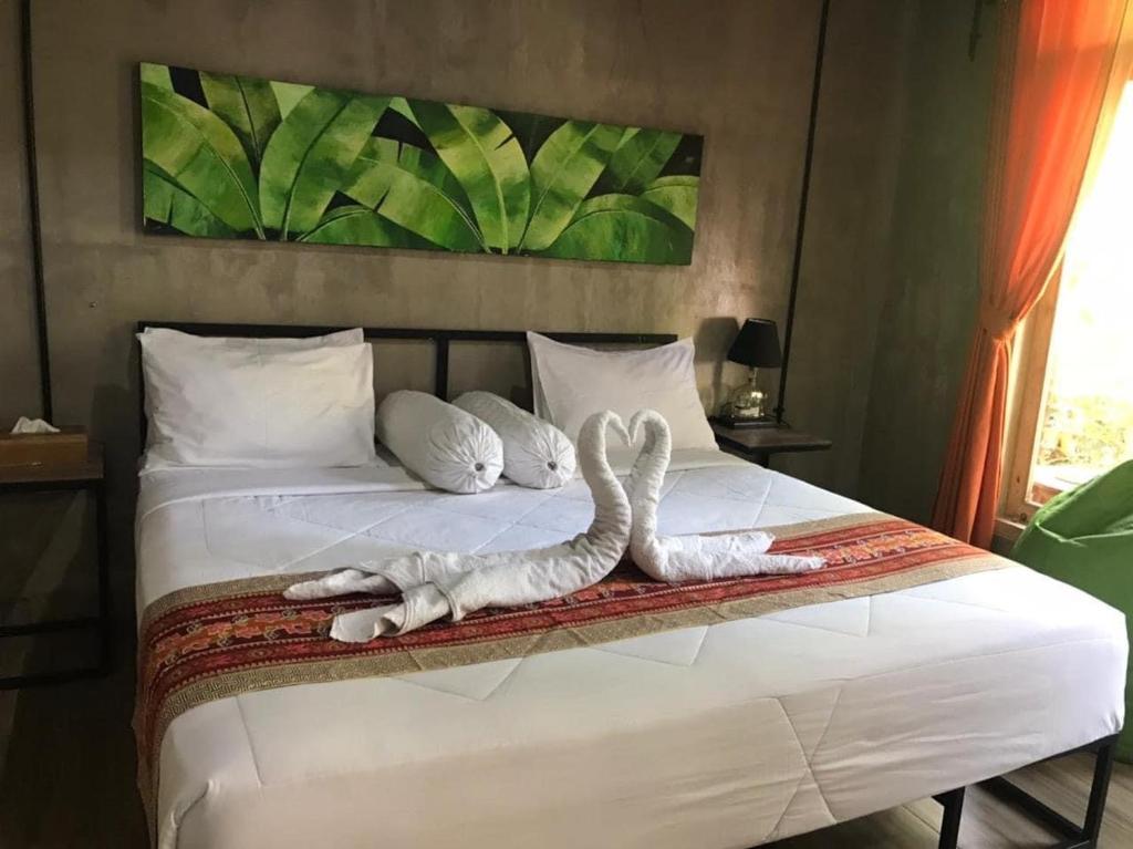 Uma Dewa homestay - Double Room With Balcony (2 Adults + 1 Child)