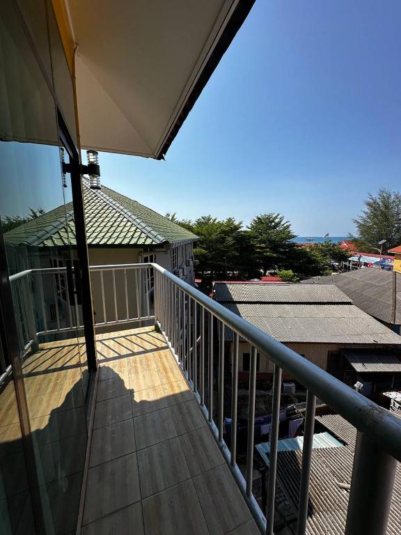Balkón nebo terasa v ubytování Perhentian Village Inn