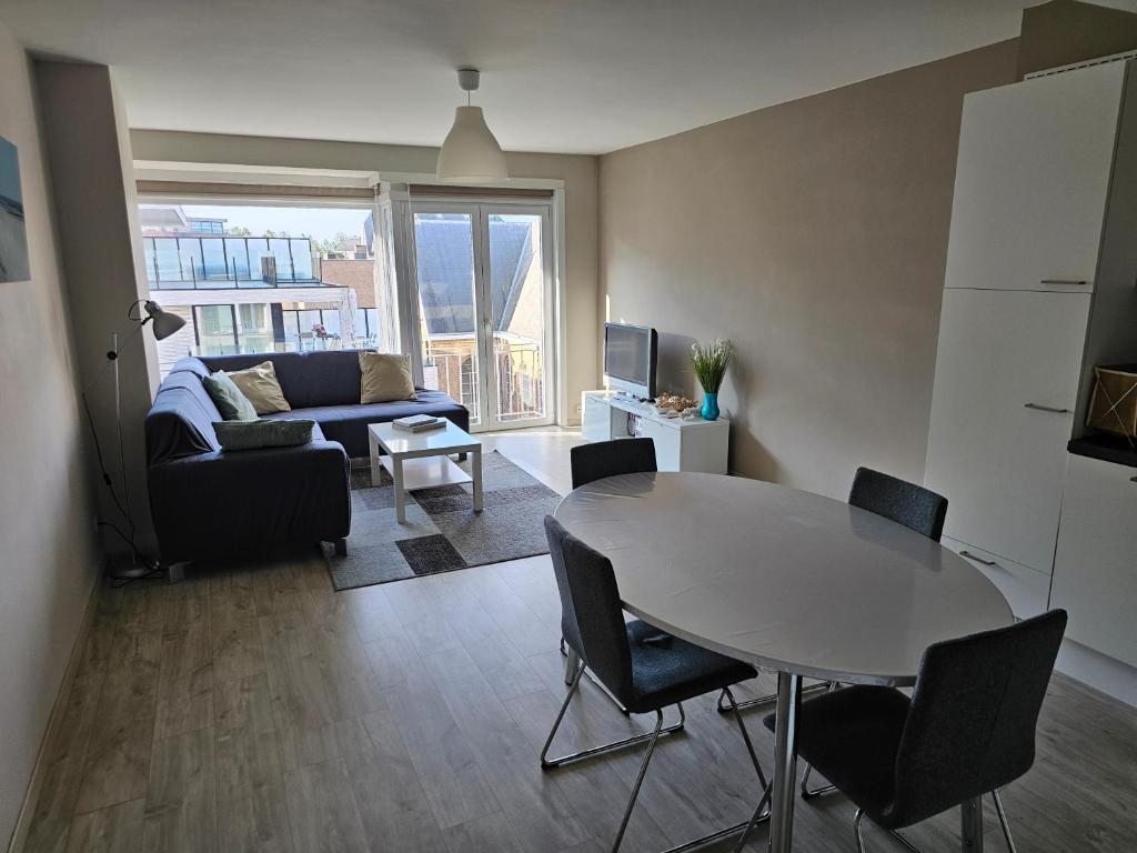 Posezení v ubytování Côte à l'Oostduinkerke met gratis garage