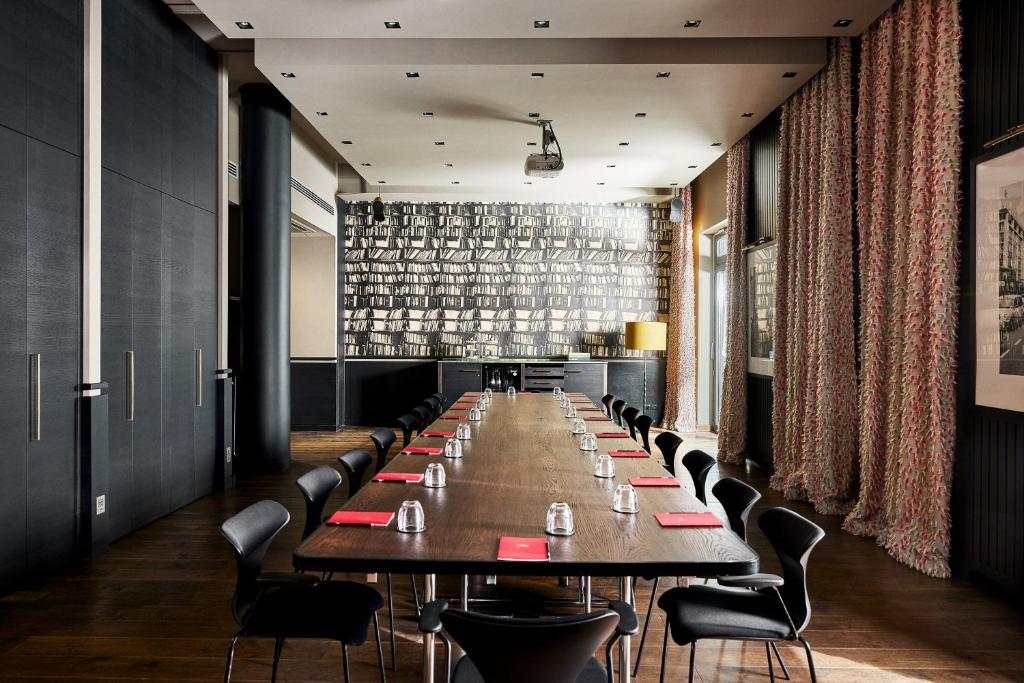 The George Hamburg - Resim 31