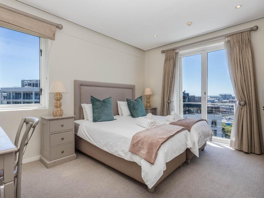 Mountain Marina Luxury Apartments - Tres Dormitorios Superiores 2
