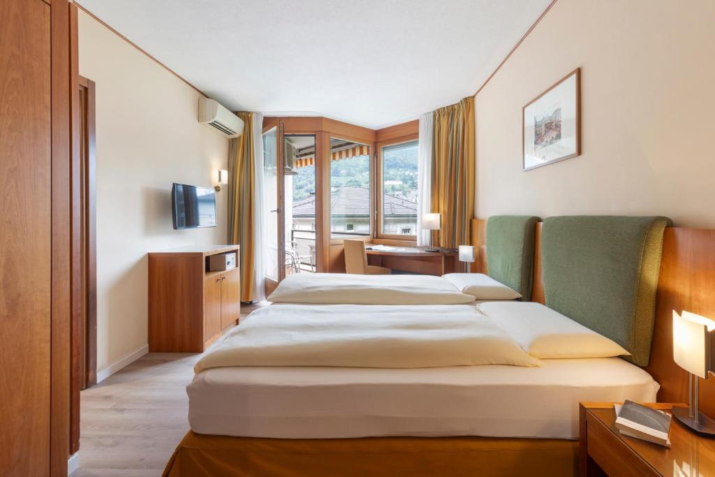 Hotel Delfino Lugano - Komfort Doppelzimmer Mit Balkon