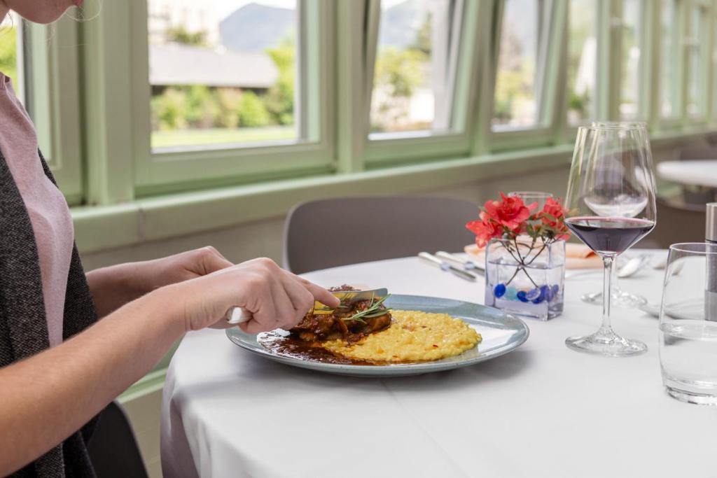 Hotel Delfino Lugano - Resim 9