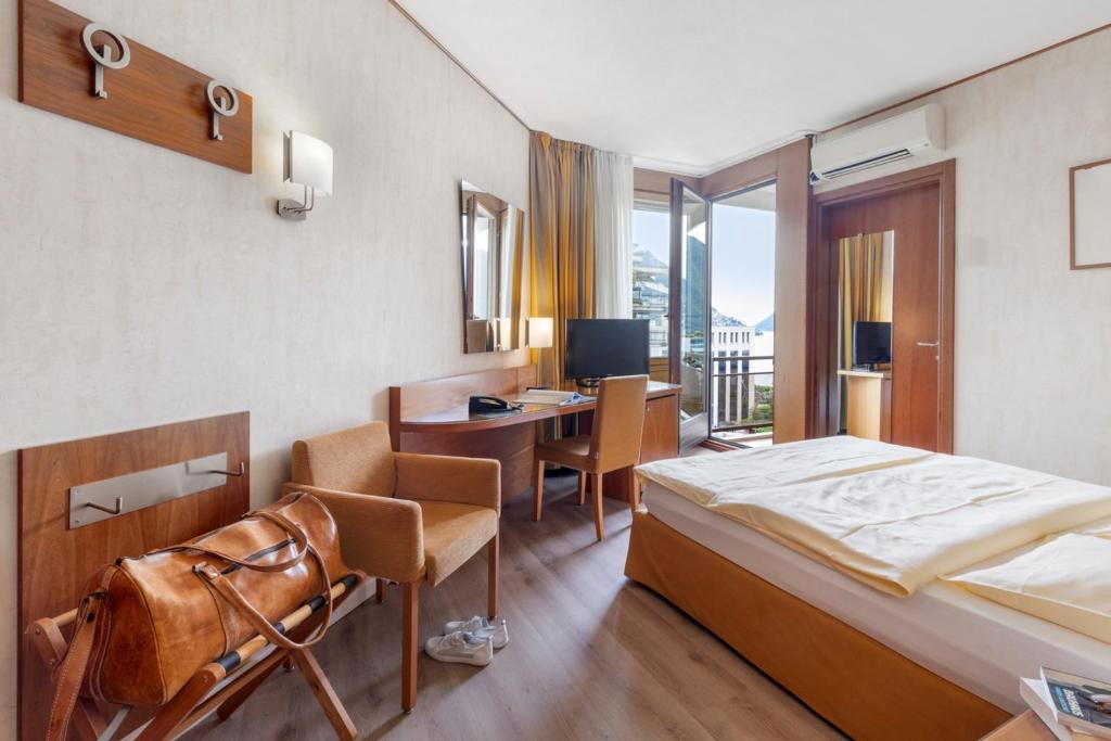 Hotel Delfino Lugano - Resim 25
