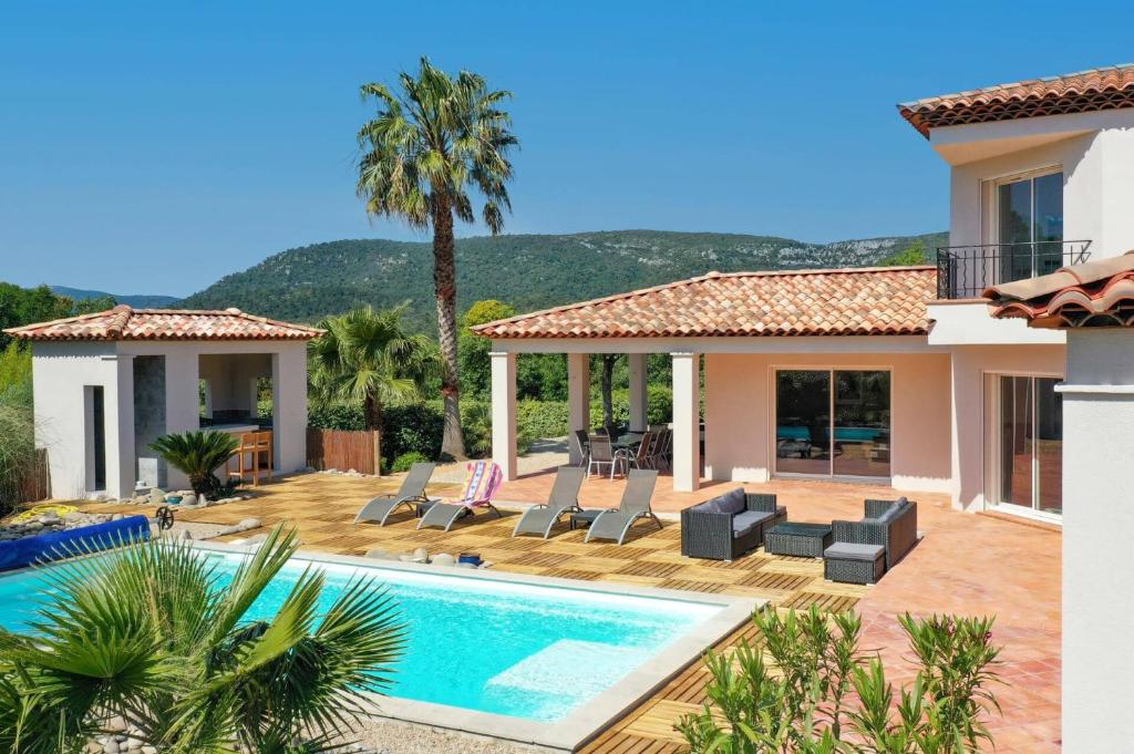 Fotografie z fotogalerie ubytování Villa Mathea by Villa Plus v destinaci Néoules