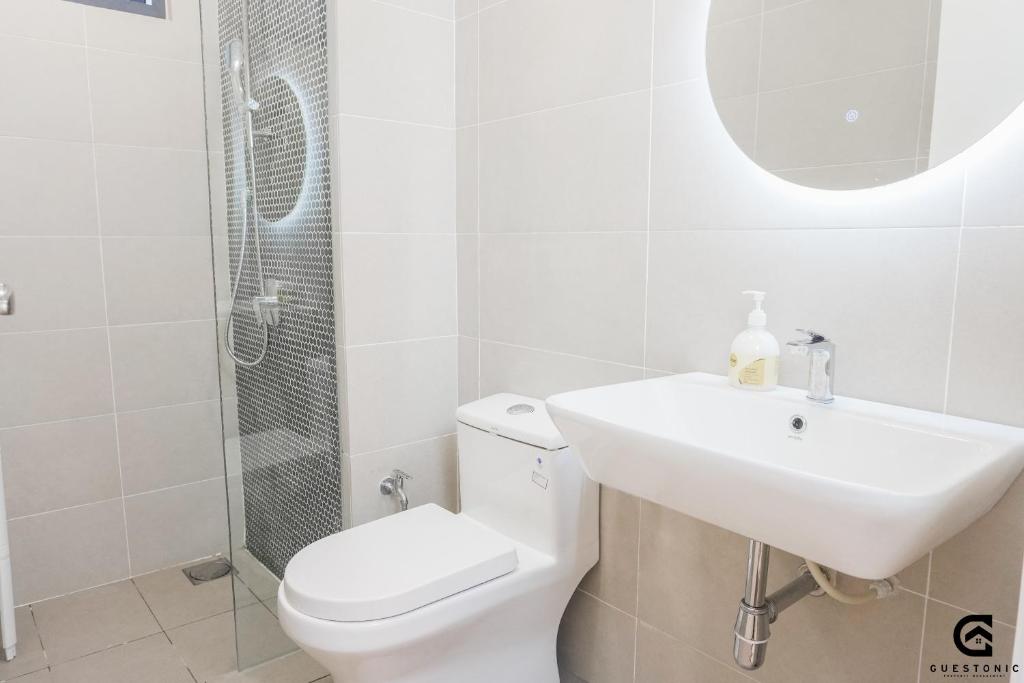 Continew Residence Cozy Suite by GUESTONIC - Two-Bedroom Deluxe Apartment