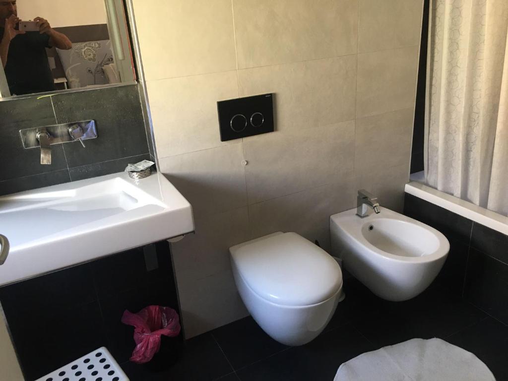 Uma casa de banho em B&B Affaccio sul Vaticano