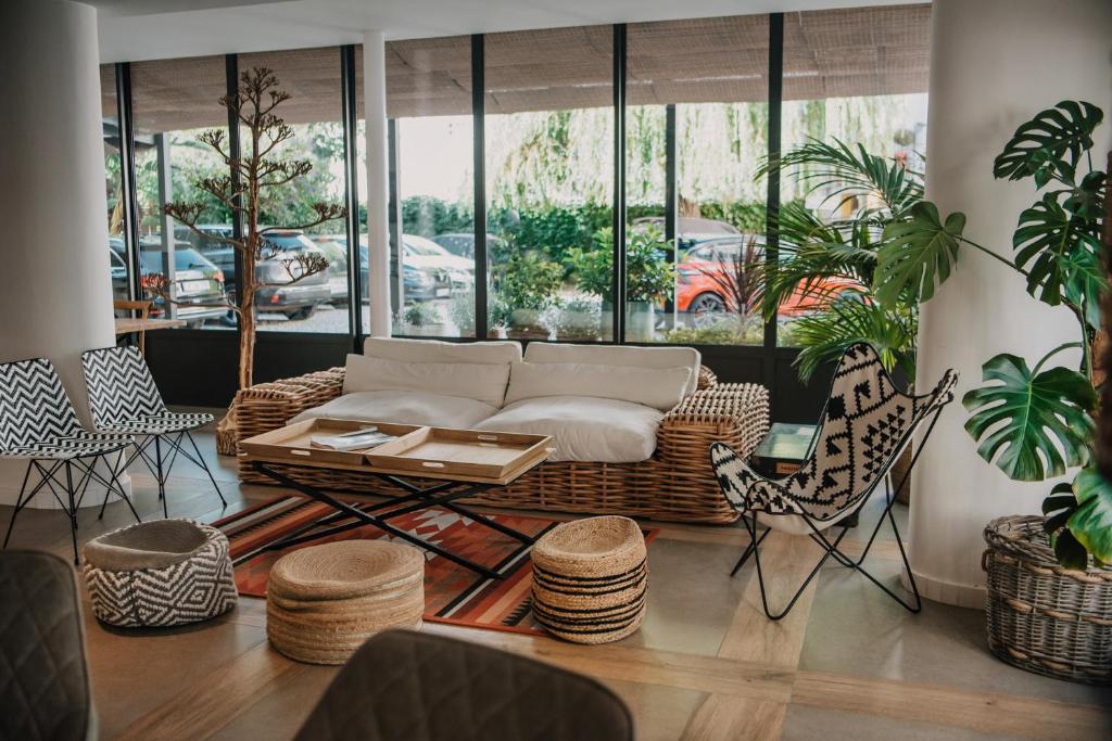 Posezení v ubytování Hotel Windsor Tossa - Adults Only 16