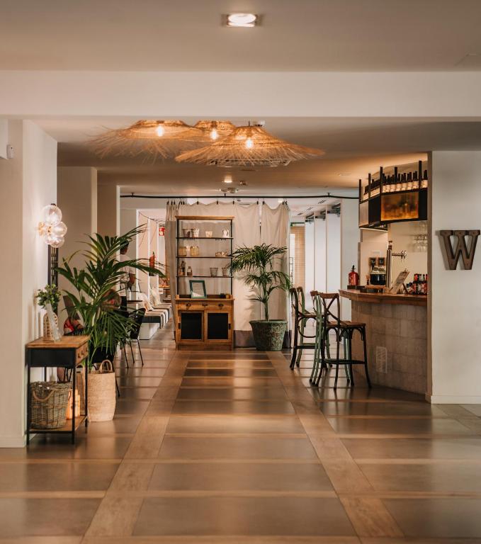 Vstupní hala nebo recepce v ubytování Hotel Windsor Tossa - Adults Only 16