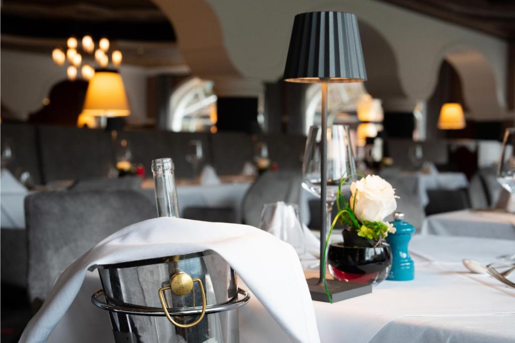 Restoran või mõni muu söögikoht majutusasutuses Wellnesshotel ...liebes Rot-Flüh
