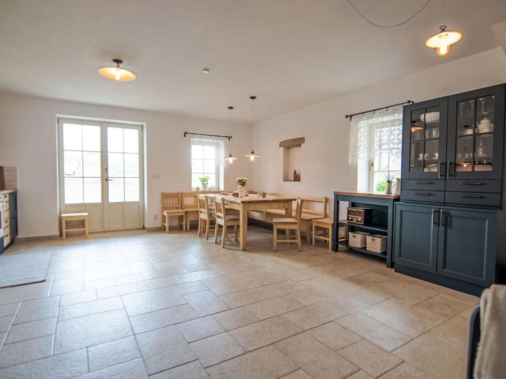 Kuchyň nebo kuchyňský kout v ubytování Apartment Zvonková by Interhome