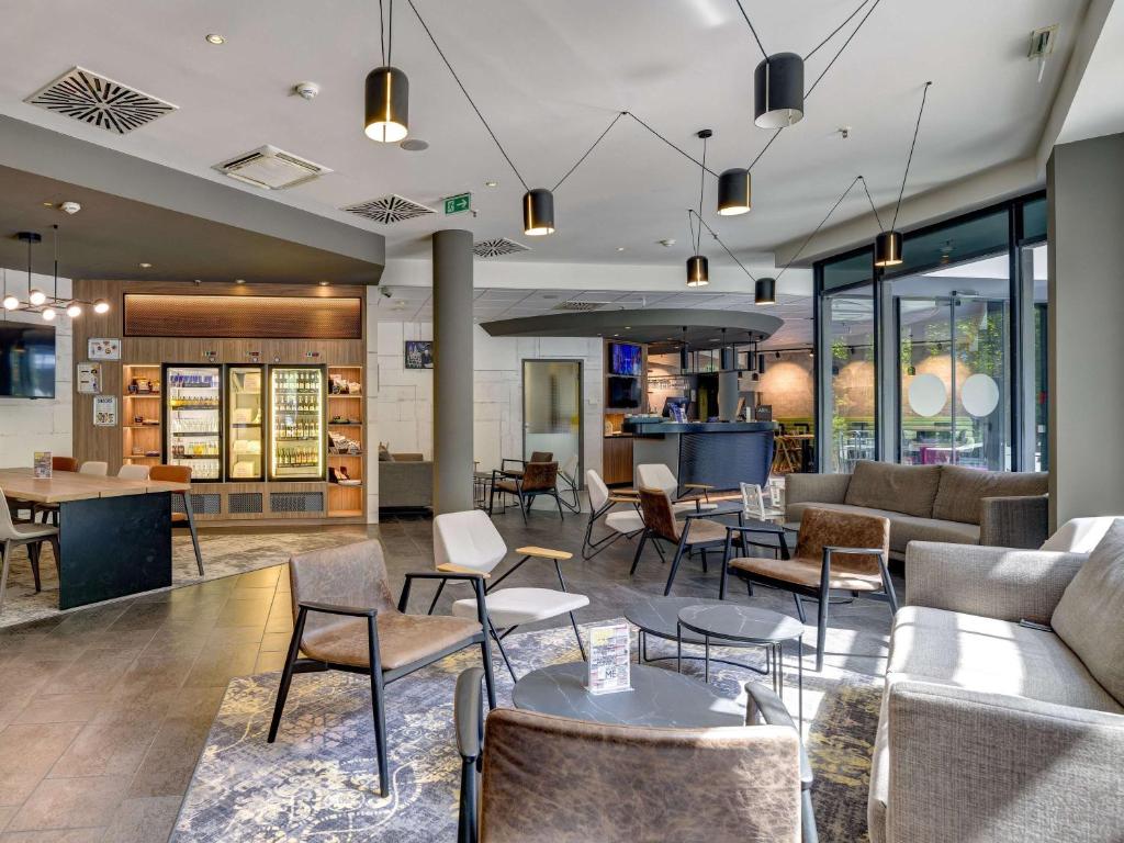 Posezení v ubytování Novotel Suites München Parkstadt Schwabing