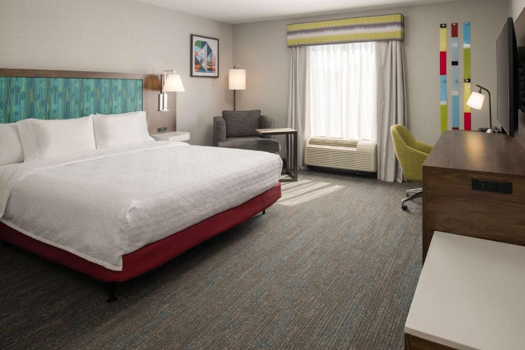 Hampton Inn and Suites Seattle - Airport / 28th Avenue - 