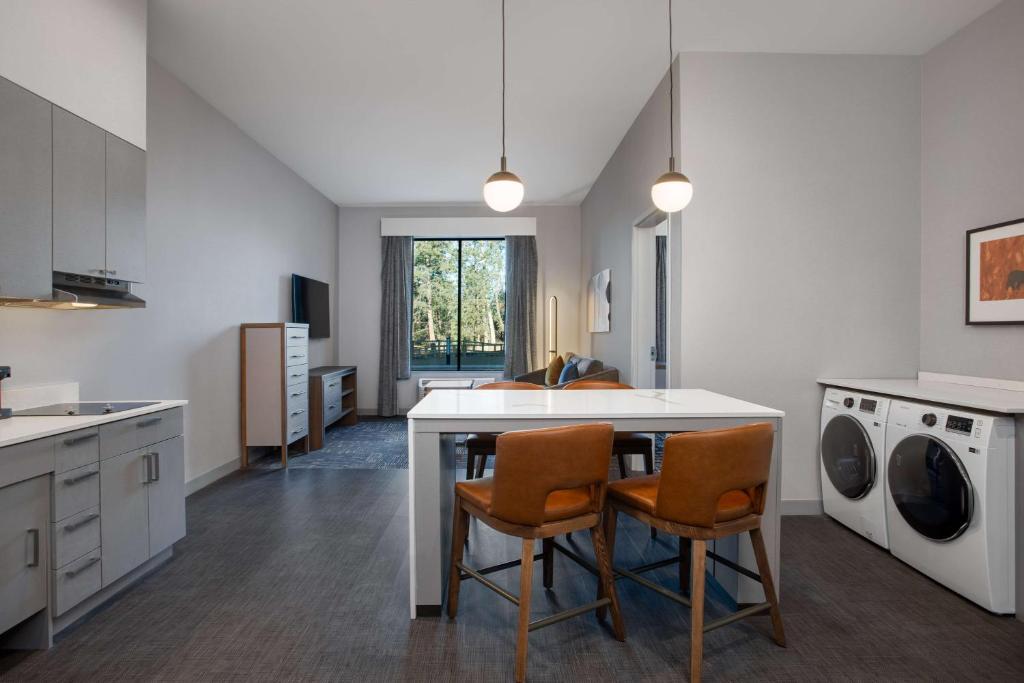 Homewood Suites By Hilton Missoula photo