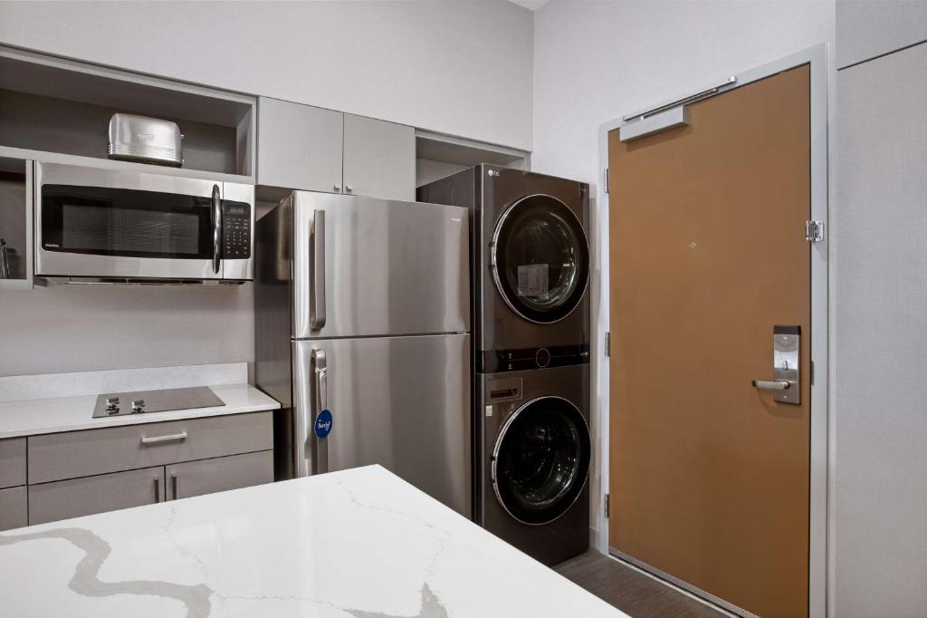 Homewood Suites By Hilton Missoula photo
