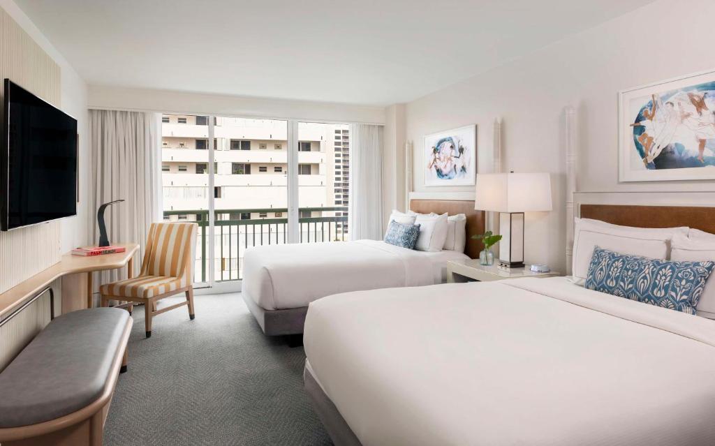 The Singer Oceanfront Resort, Curio Collection by Hilton - 