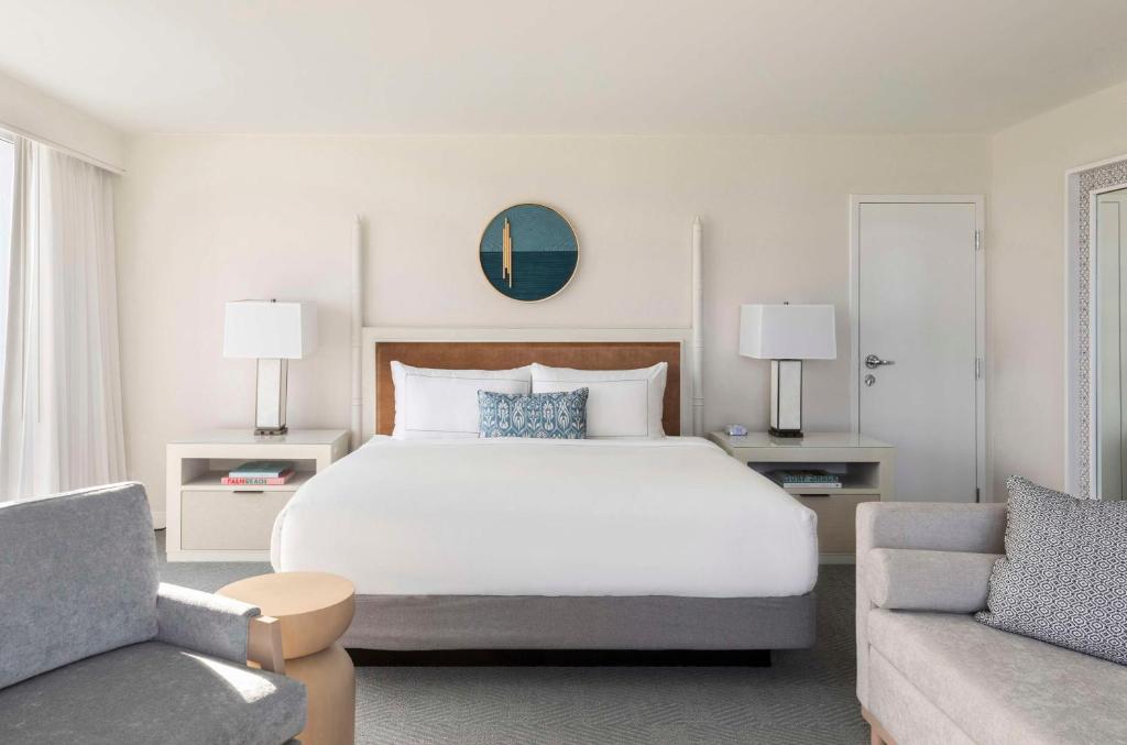 The Singer Oceanfront Resort, Curio Collection by Hilton - Suite Junior King Avec Front De Mer