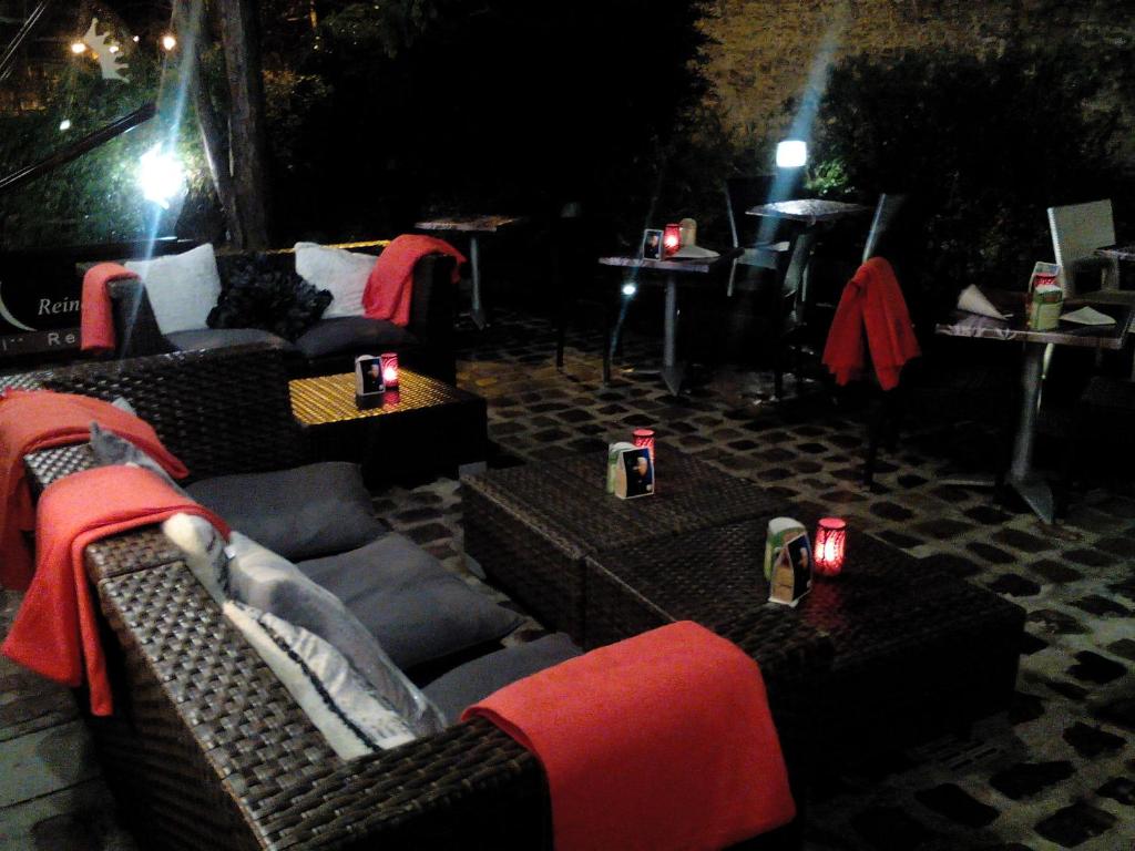 Nápoje v ubytování Hotel Reine Mathilde