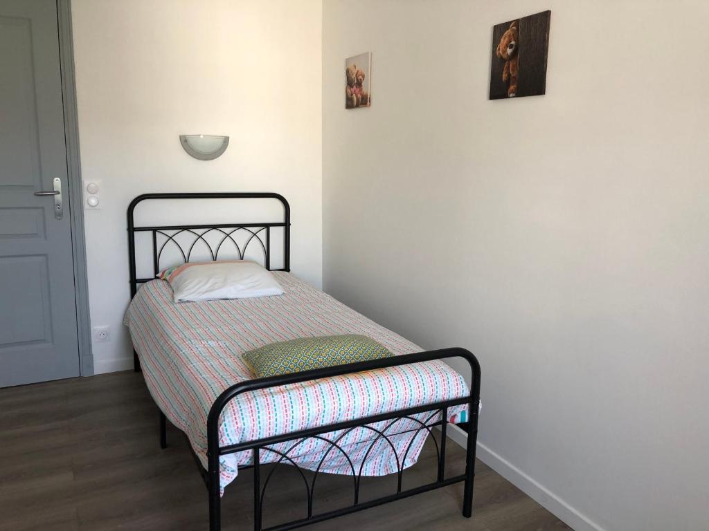 Posteľ alebo postele v izbe v ubytovaní Gîte Sidney