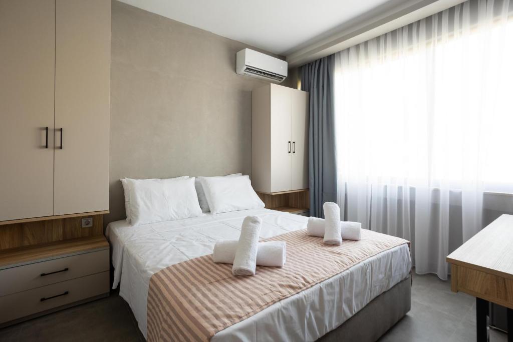 Alkazar Suites