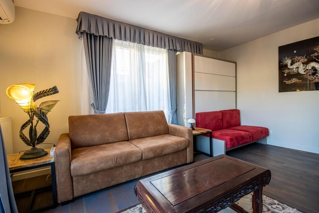 Posezení v ubytování Cosy CoLiving space near Paris