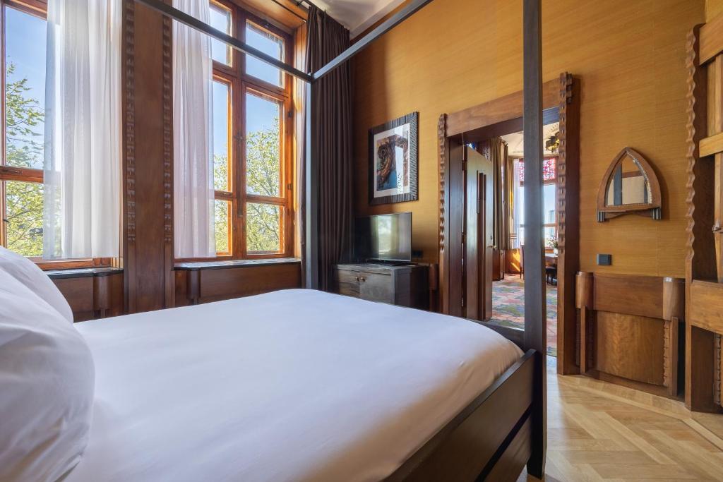 Grand Hotel Amrâth Amsterdam photo