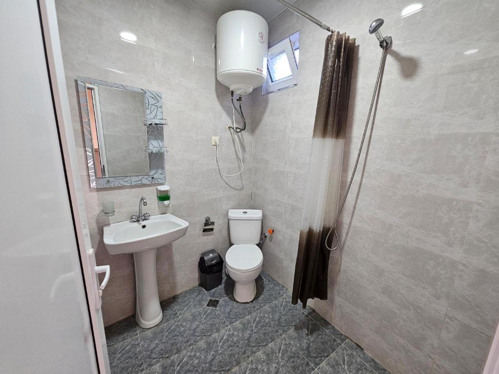 Koupelna v ubytování Imeri Hotel
