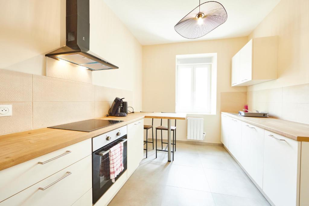 RI-2 Appartement de style et de charme en centre ville pour 6 personnes – photo 9
