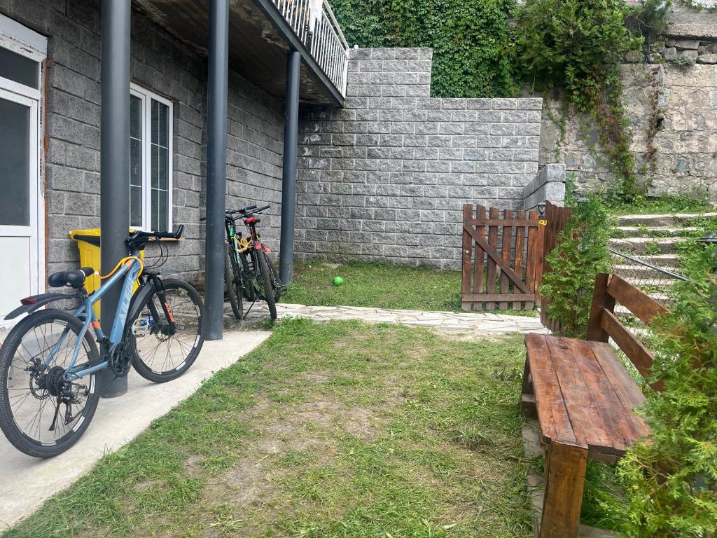 Jízda na kole v ubytování Hostel La Casa Dilijan nebo okolí