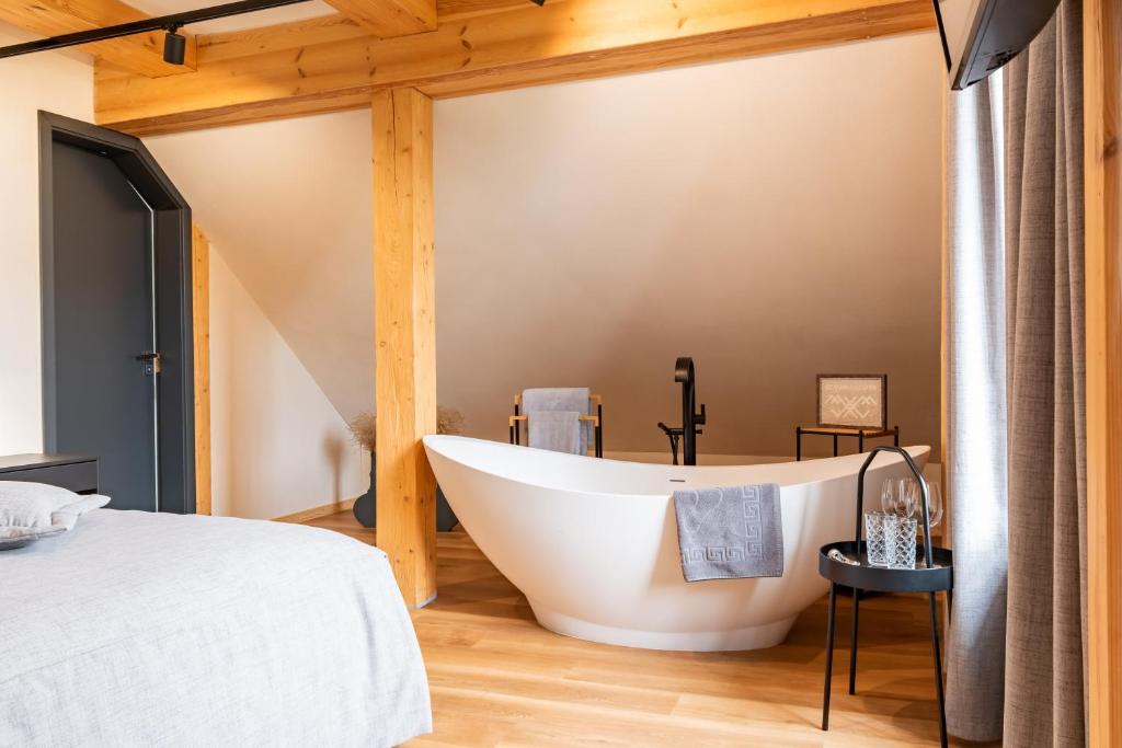 Zīles - Atpūtas komplekss - Chambre Double De Luxe Avec Bain