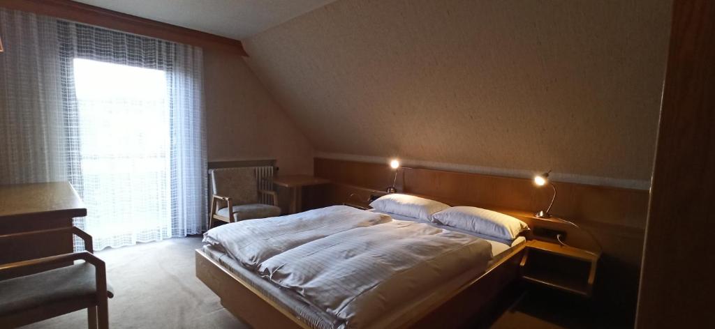 Hotel Waldblick BSR Garten mit Pavillons im Schwarzwald, ideal für Paare, Familien, Hunde - Çift Kişilik Oda - Balkonlu