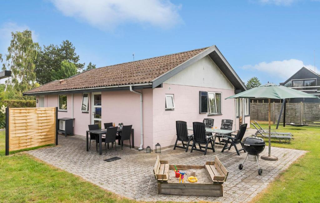 Budova, kde se prázdninový dům nachází