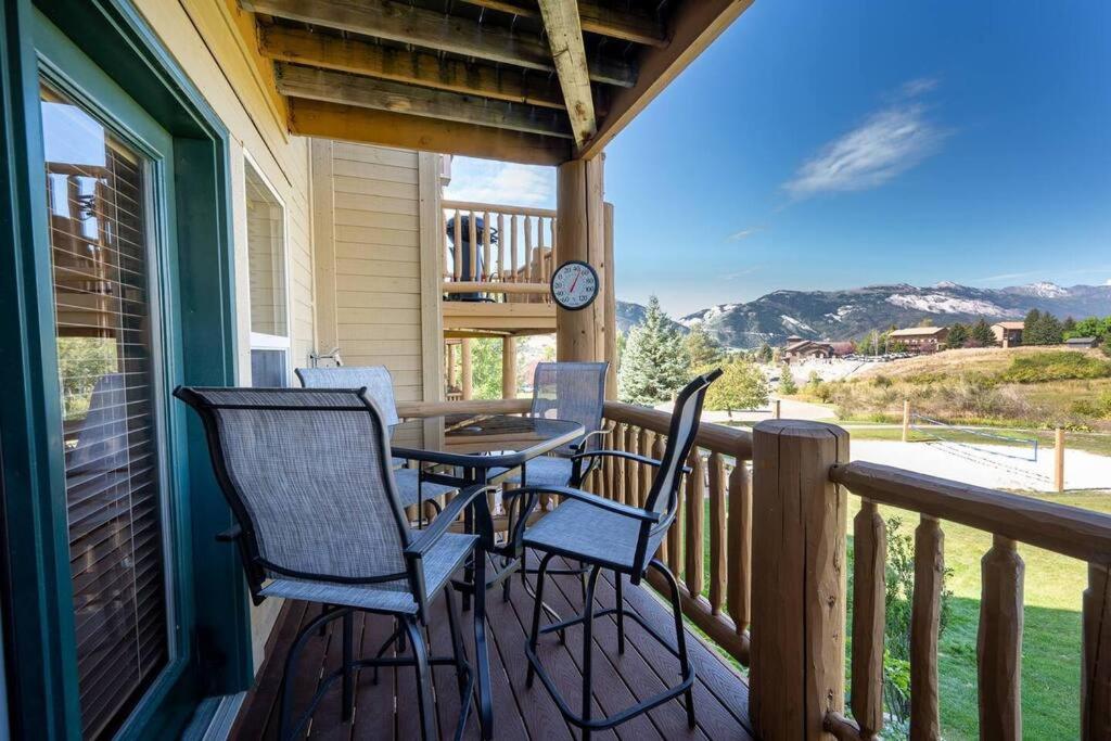 Üldine mäevaade või majutusasutusest Cozy, Comfy, Condo with Resort Amenities pildistatud vaade