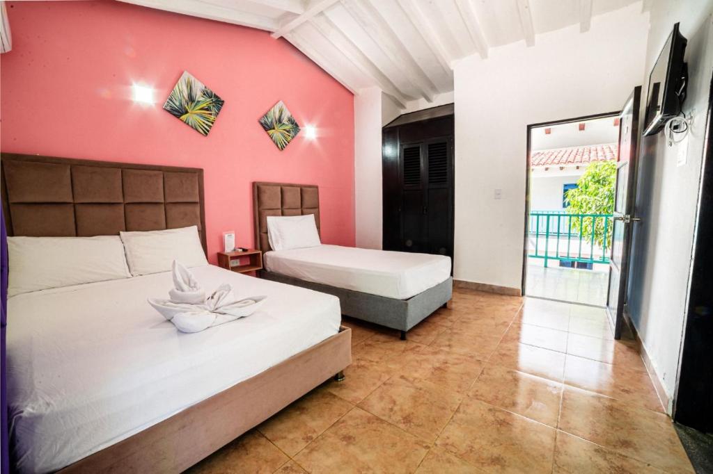 Hotel Los Veleros Santa Marta - Triple Room