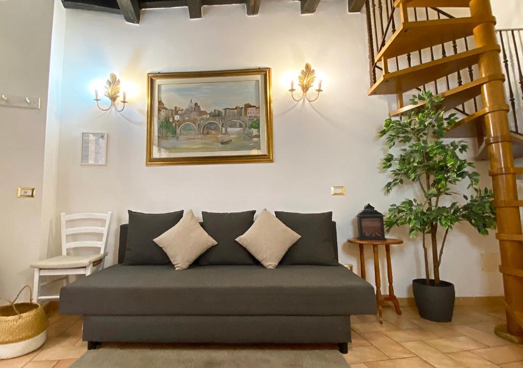A seating area at Karma House Deluxe Navona